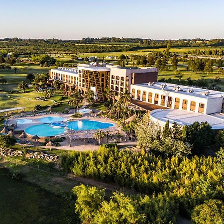 Sheraton Colonia Golf & Spa Resort Colonia del Sacramento Eksteriør billede Aerial view of the hotel