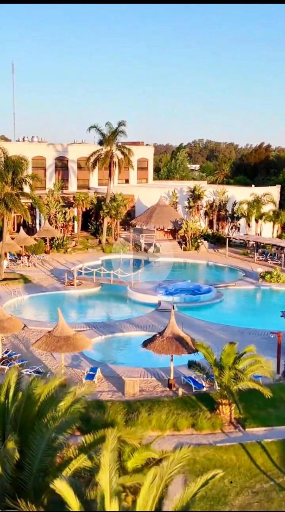 Sheraton Colonia Golf & Spa Resort Colonia del Sacramento Eksteriør billede The swimming pool at the hotel