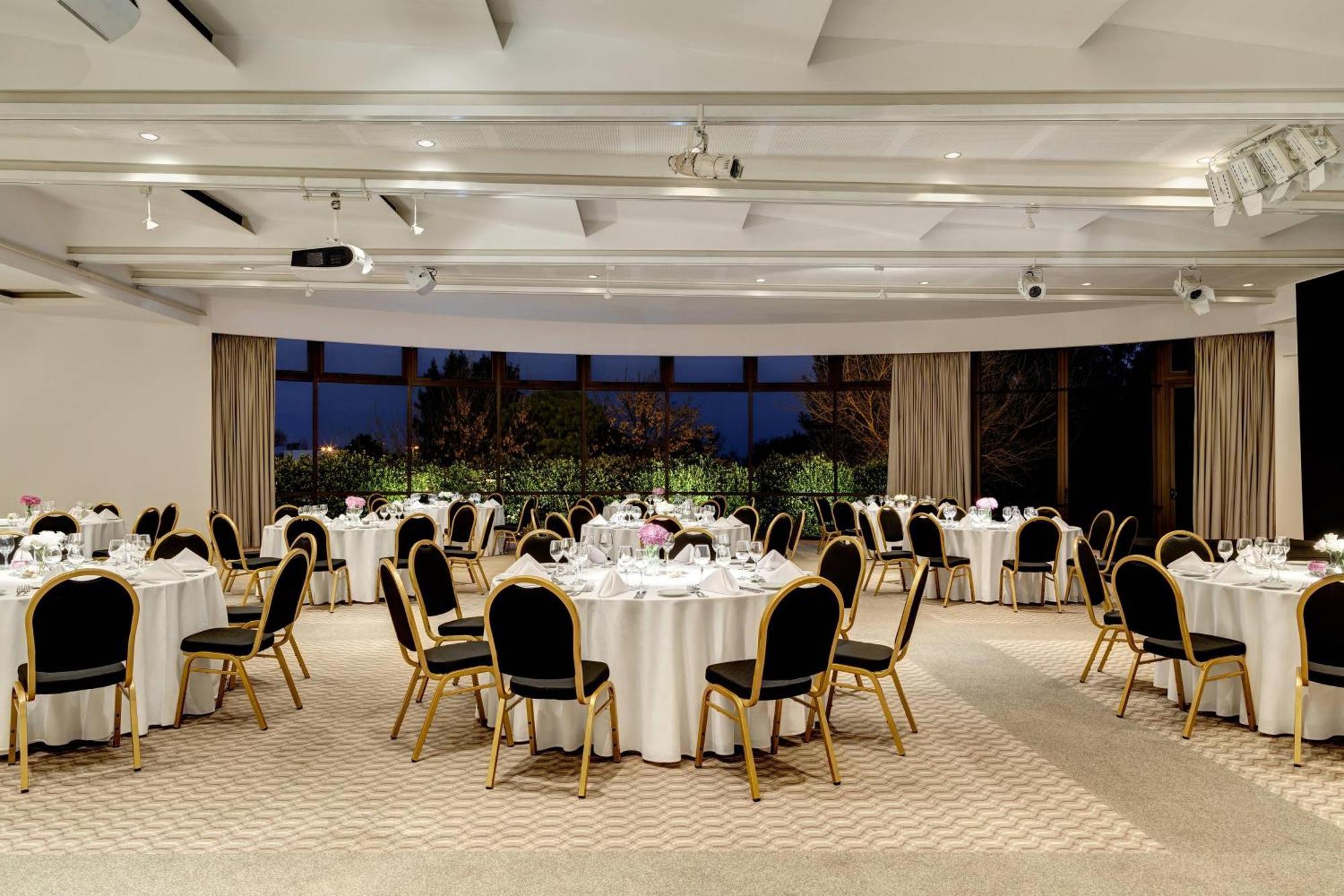 Sheraton Colonia Golf & Spa Resort Colonia del Sacramento Eksteriør billede The Westin Palace, Madrid