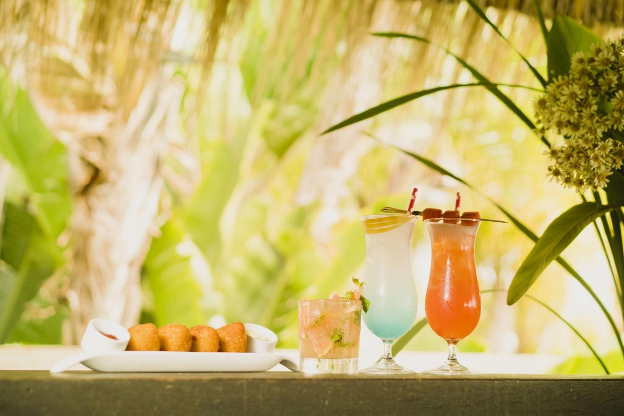 Sheraton Colonia Golf & Spa Resort Colonia del Sacramento Eksteriør billede Cocktails